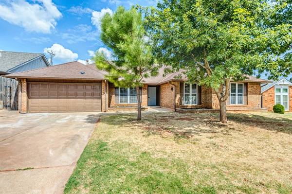 1021 NW 167th Street, Edmond, OK 73012