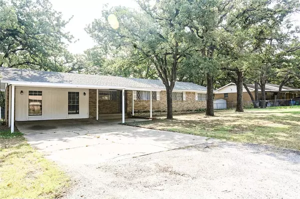 Azle, TX 76020,204 N Jarvis Lane