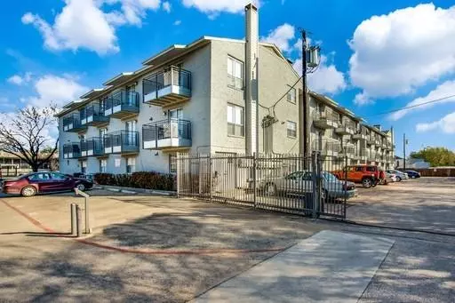 Dallas, TX 75246,4502 Gaston Avenue #302