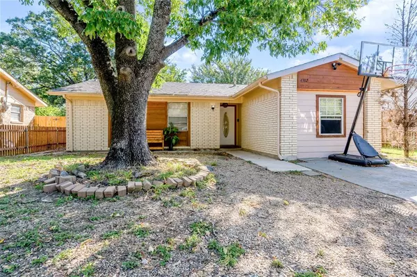 4302 Linda Lane, Balch Springs, TX 75180