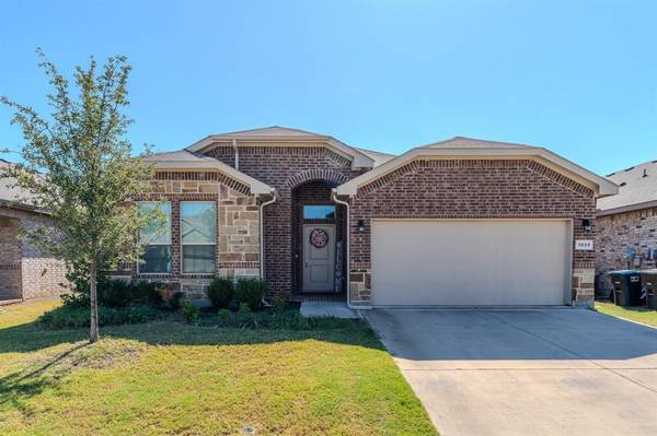 1020 Nicole Way, Fort Worth, TX 76028