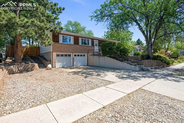 Colorado Springs, CO 80909,4214 Maxwell RD