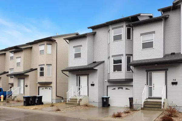 120 Warren WAY #35, Fort Mcmurray, AB T9H 5J4