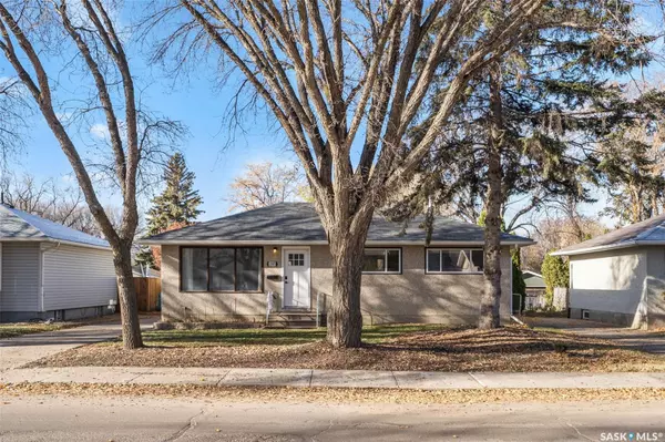 1307 I AVENUE N,  Saskatoon,  SK S7L 2J1