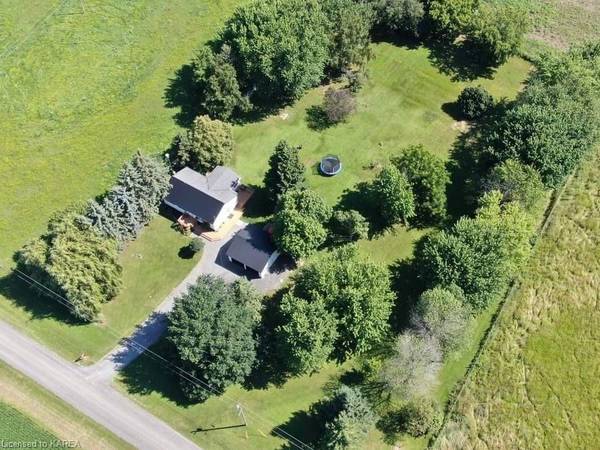 912 8TH LINE ROAD RD, Frontenac Islands, ON K0H 2Y0