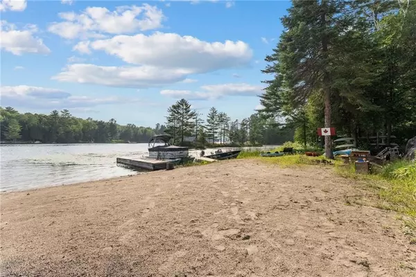 Greater Madawaska, ON K7V 3Z9,1223 FRASER RD