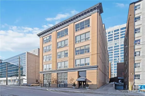 171 NEPEAN ST #500, Ottawa Centre, ON K2B 0B4