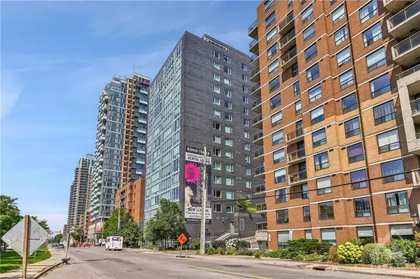 West Centre Town, ON K1A 1B7,201 PARKDALE AVE #403