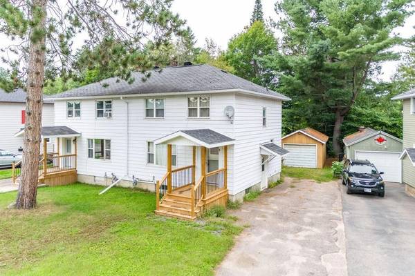 4 FARADAY CRES, Deep River, ON K0J 1P0