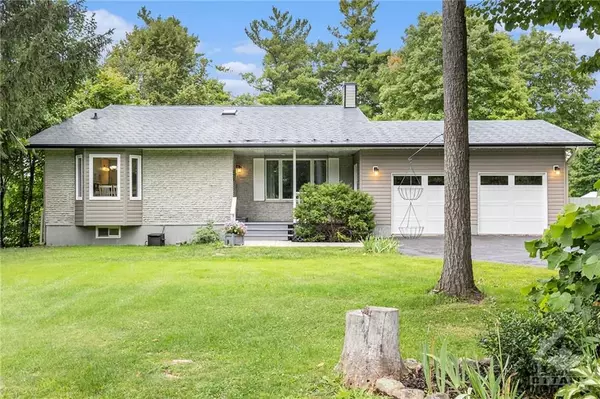 10 WOODLAND DR, Mcnab/braeside, ON K0A 1G0