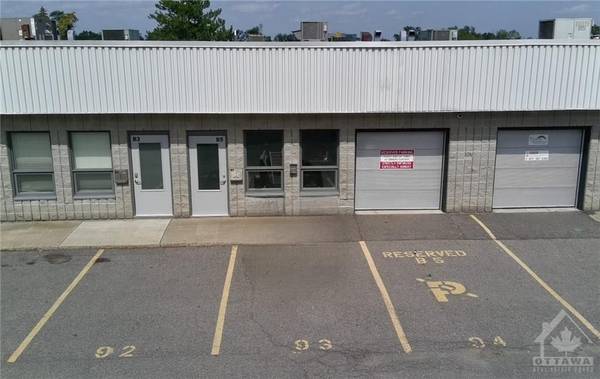 2285 ST LAURENT BLVD #B5, Hunt Club - South Keys And Area, ON K1G 4K1