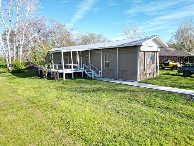 518 Depot Street, Whitesboro, TX 76273