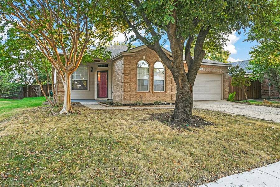 2024 Apple Drive, Little Elm, TX 75068