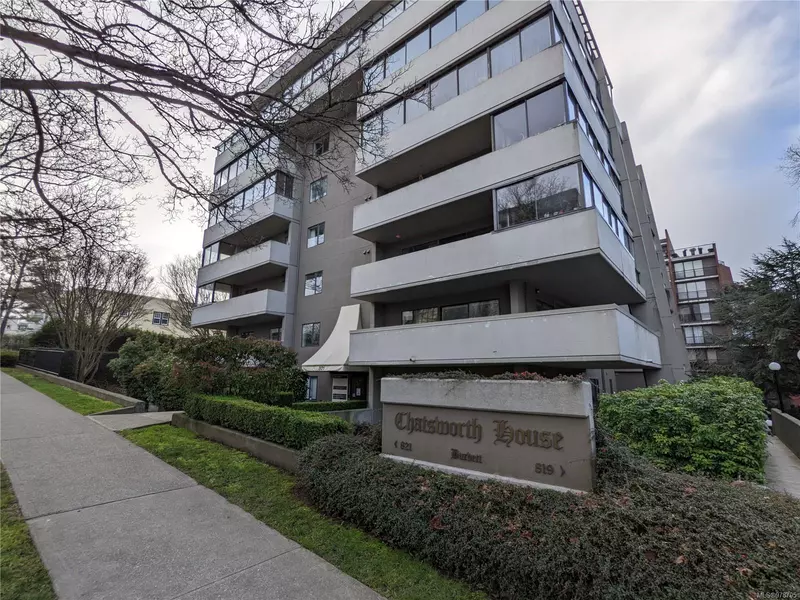 821 Burdett Ave #303, Victoria, BC V8W 1B3