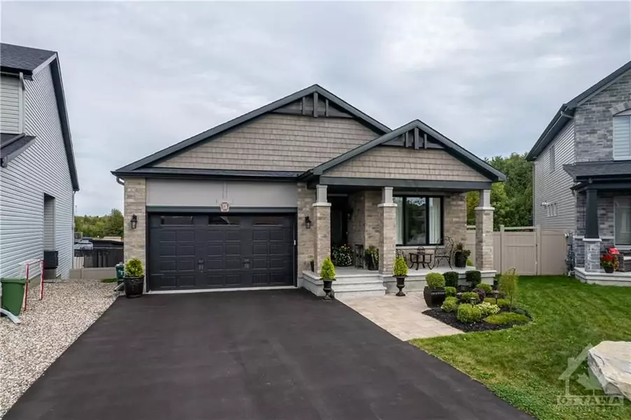 1136 BECKETT CRES, Stittsville - Munster - Richmond, ON K2S 0Z1