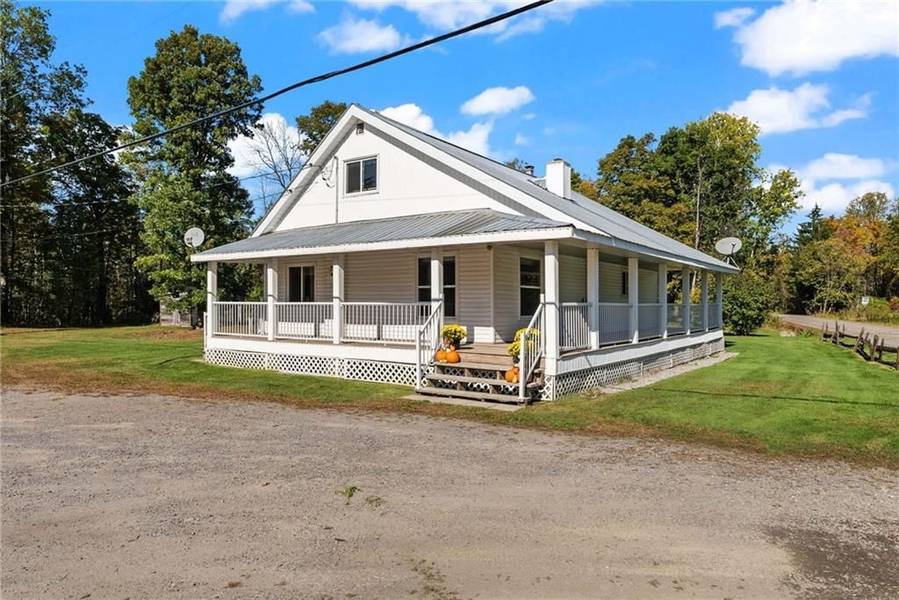 11878 LANARK RD, Greater Madawaska, ON K0J 1H0