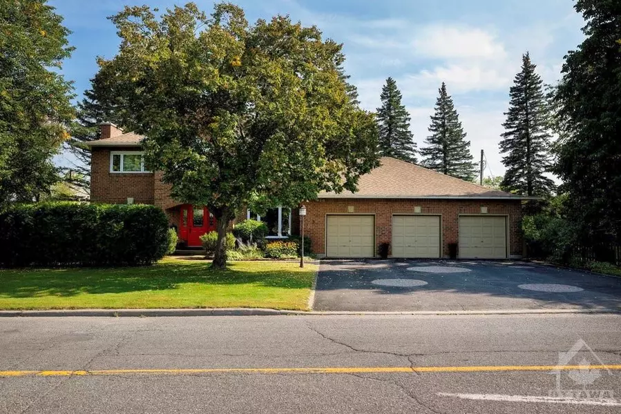 3 WINTERGREEN DR, Stittsville - Munster - Richmond, ON K2S 1E5