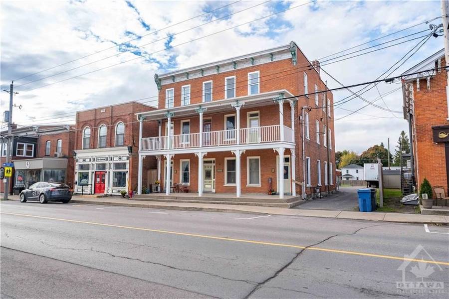 68 MAIN ST, Champlain, ON K0B 1R0