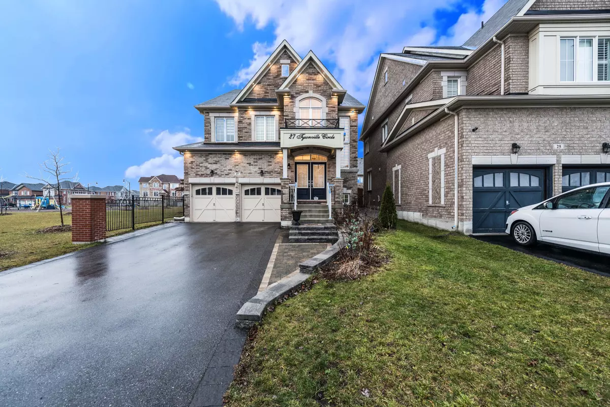 Brampton, ON L7A 4A6,27 Tysonville CIR