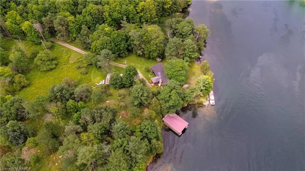 Leeds & The Thousand Islands, ON K0E 1L0,112 SHADY LN