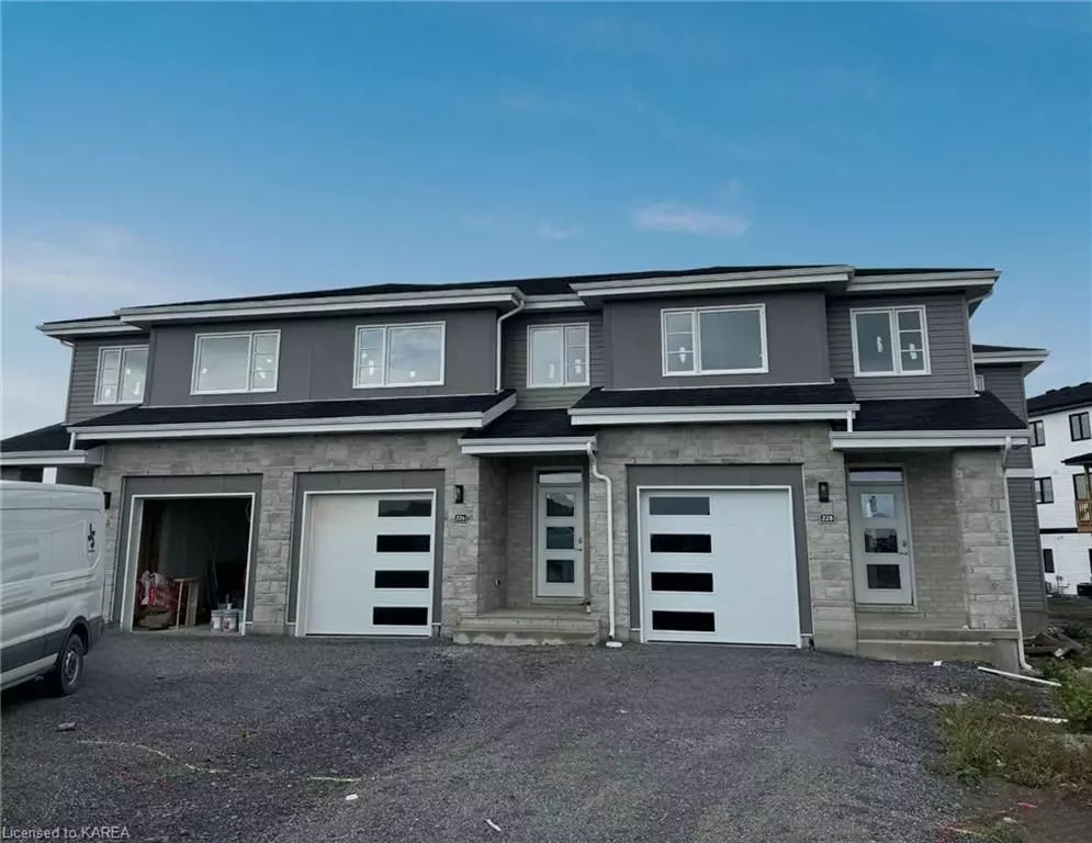 Loyalist, ON K7N 0E9,228 DR RICHARD JAMES CRES