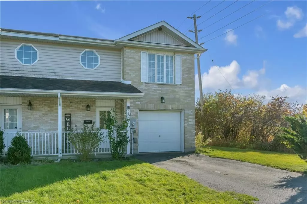 Kingston, ON K7M 8Y1,513 FARNHAM CT