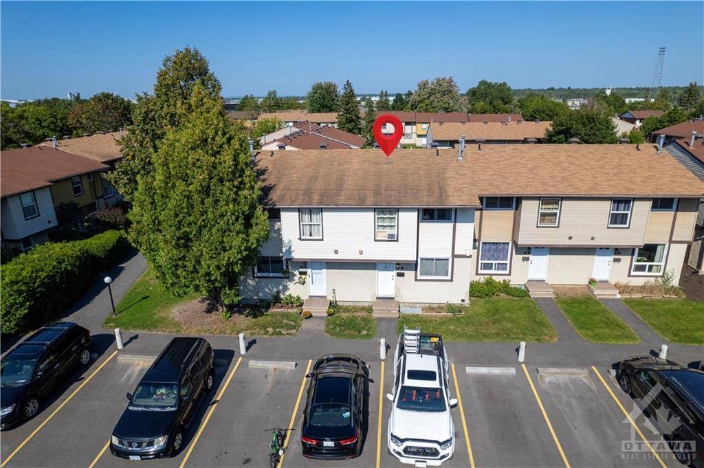 Elmvale Acres And Area, ON K1B 5B6,2570 SOUTHVALE CRES