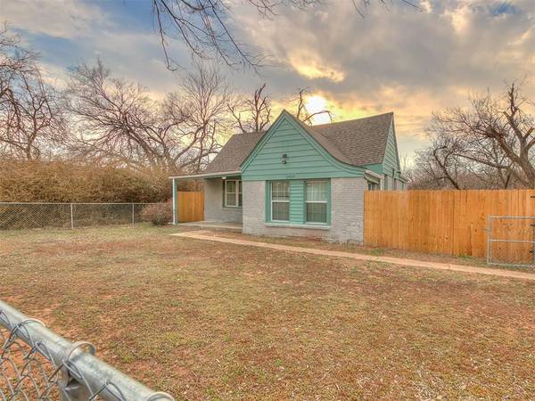 2707 N Missouri Avenue, Oklahoma City, OK 73111