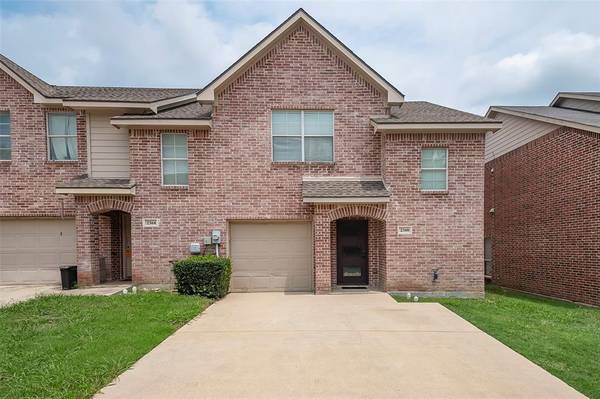 2360 Homewood Lane, Grand Prairie, TX 75050