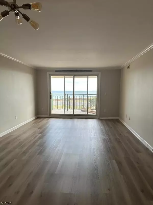 422 Ocean Blvd #6h, Long Branch City, NJ 07740