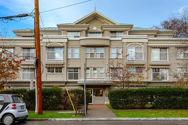 1070 Southgate St #307, Victoria, BC V8V 2Z2