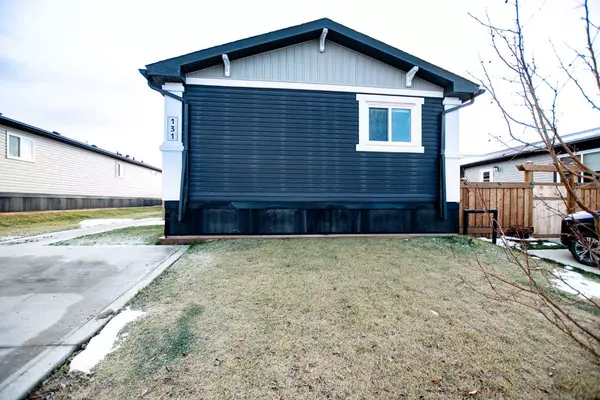 Grande Prairie, AB T8W 0M4,11850 84 AVE #131