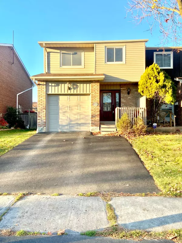 1458 Fieldlight BLVD, Pickering, ON L1V 2S5