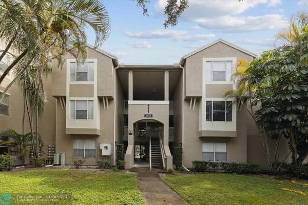 Delray Beach, FL 33445,1740 Palm Cove Blvd  #4-205