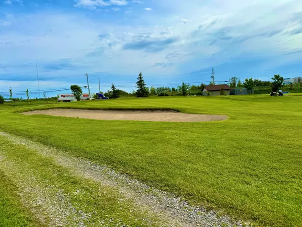 Kapuskasing, ON P5N 3J6,18 Golf ST