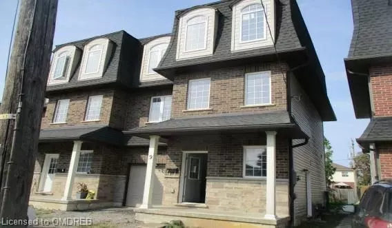 9 CHESTNUT ST E, St. Catharines, ON L2T 1G6