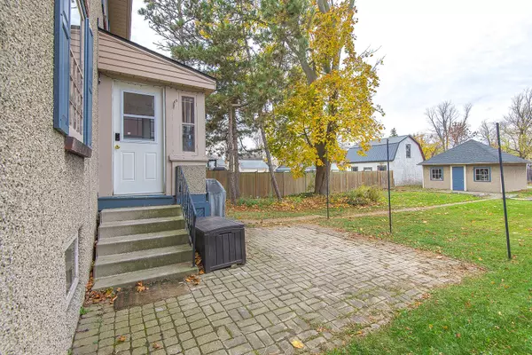 Port Colborne, ON L3K 2P1,257 Sugarloaf ST