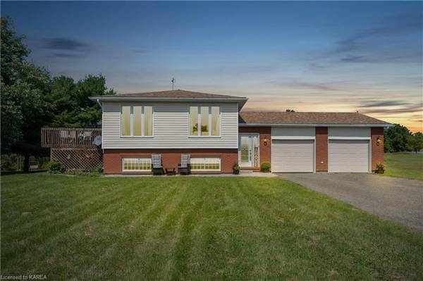 3034 RAILTON RD, South Frontenac, ON K0H 1V0