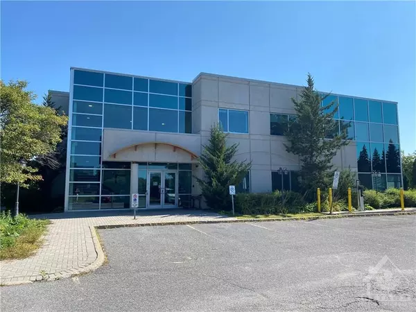 9 GURDWARA RD #101A, Country Place - Pineglen - Crestview And Area, ON K2E 7X6