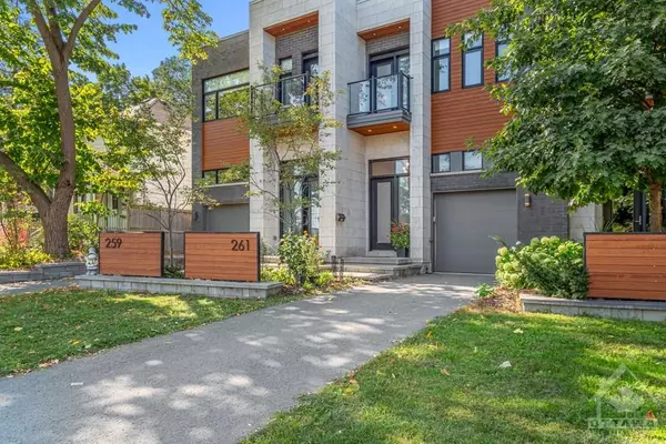 261 BEECHWOOD AVE, Rockcliffe Park, ON K1M 1K6