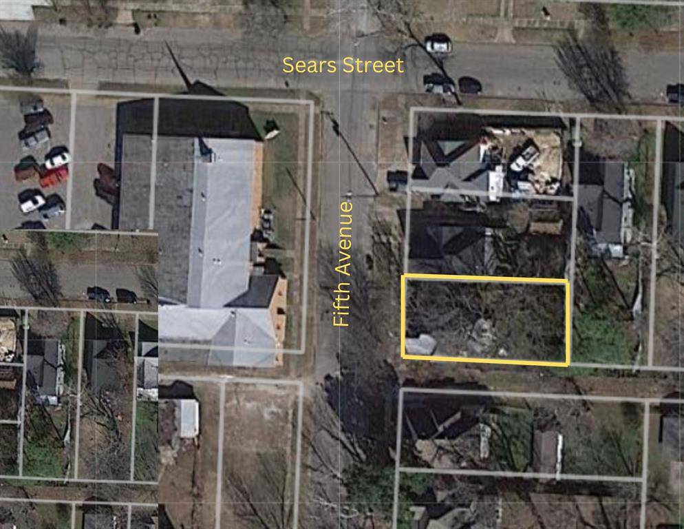 Denison, TX 75021,312 N 5th Avenue