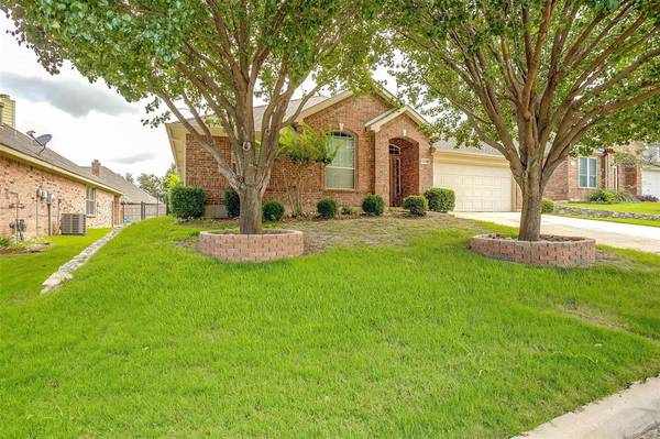 5240 Post Ridge Drive, Fort Worth, TX 76123