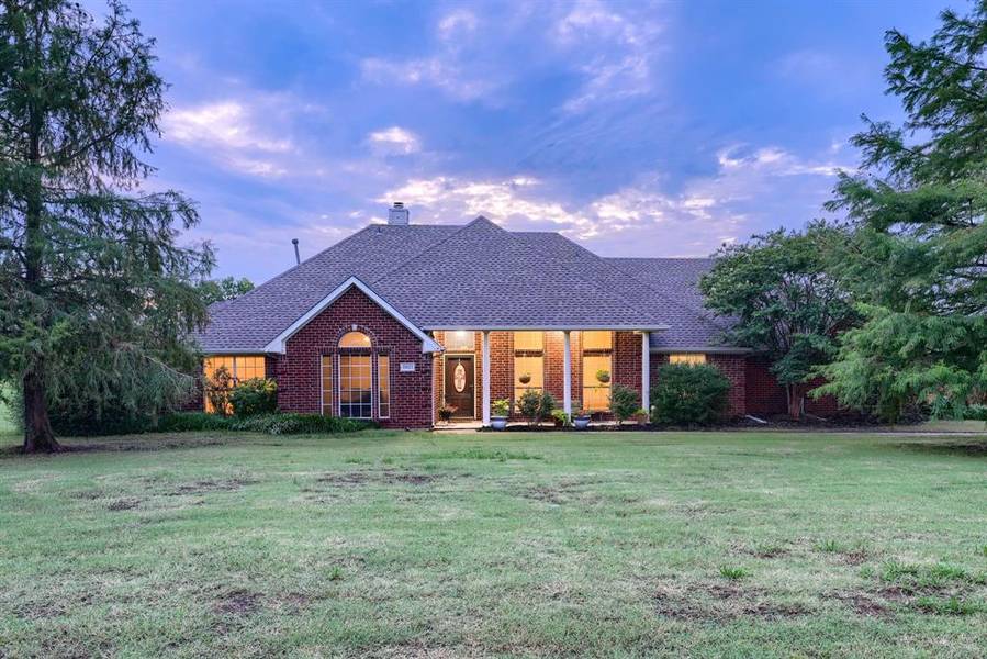 10423 W Dublin Drive, Forney, TX 75126