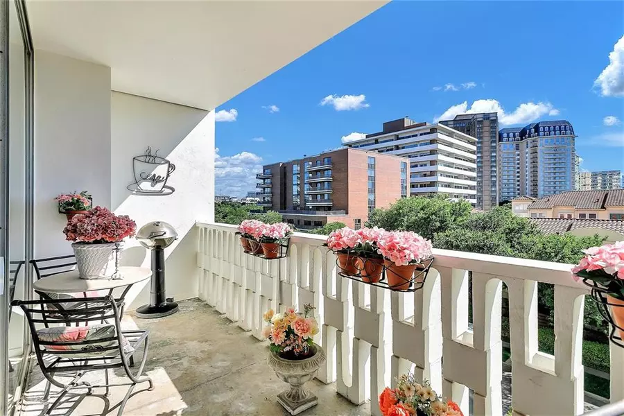 3701 Turtle Creek Boulevard #5H, Dallas, TX 75219