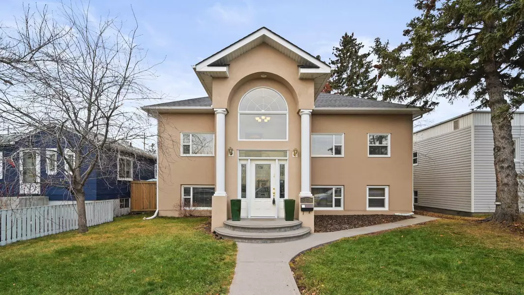 2131 Westmount RD NW, Calgary, AB T2N3N3