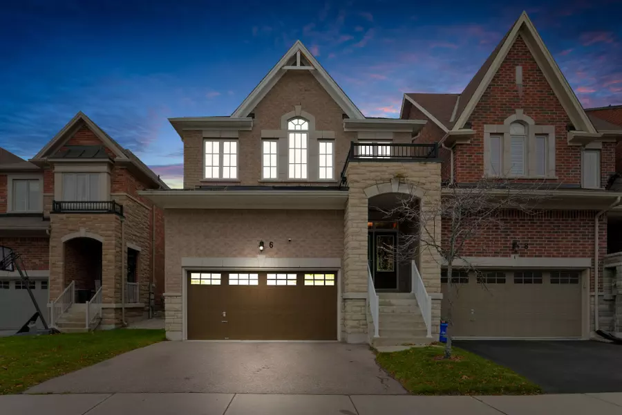 6 Mack Clement LN, Richmond Hill, ON L4S 1K7