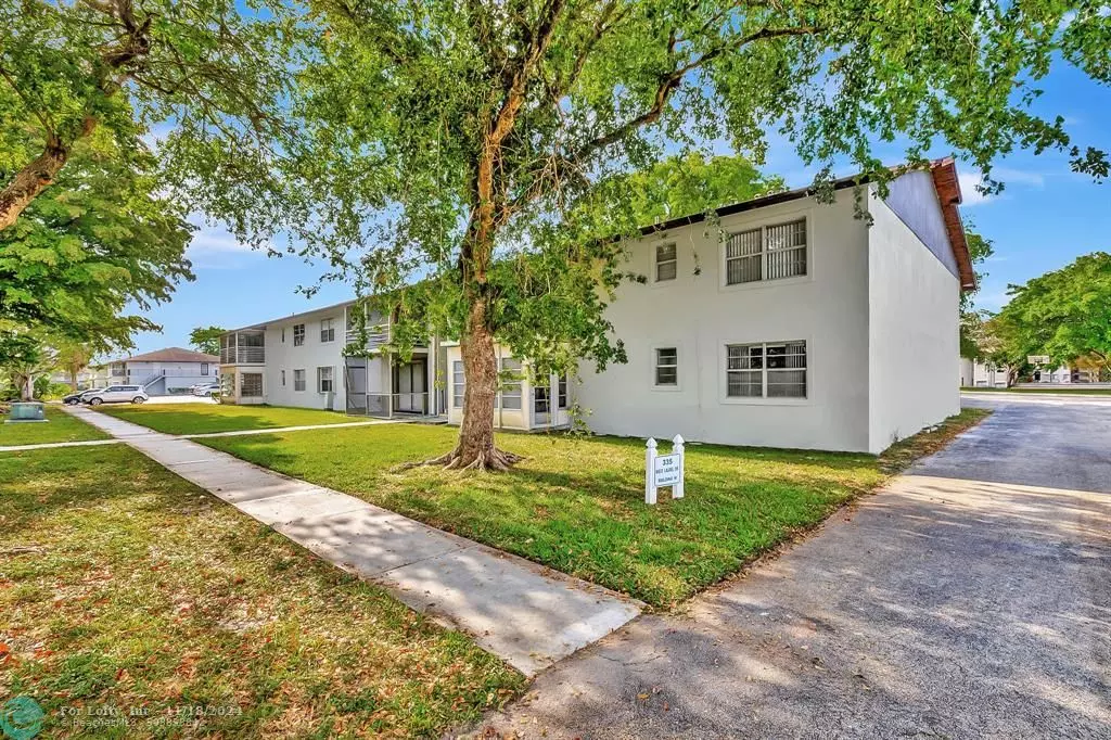 Margate, FL 33063,335 W Laurel Dr  #2M