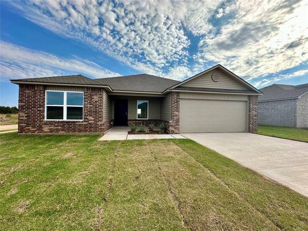 3873 Louthea Lane, Harrah, OK 73045