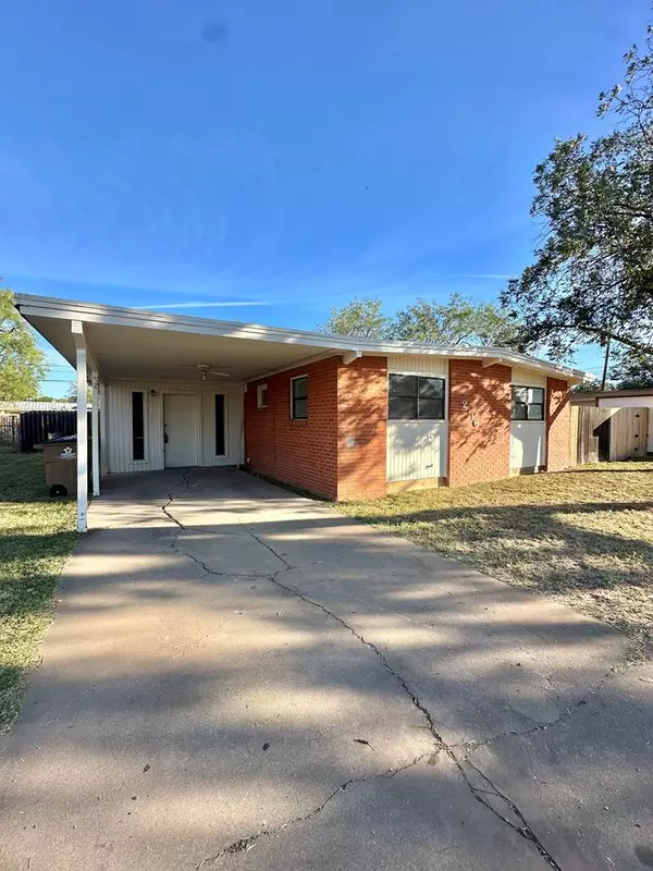 2716 Southwestern Ave, San Angelo, TX 76904