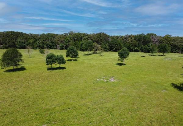 Grand Saline, TX 75140,000 VZ County Road 1805